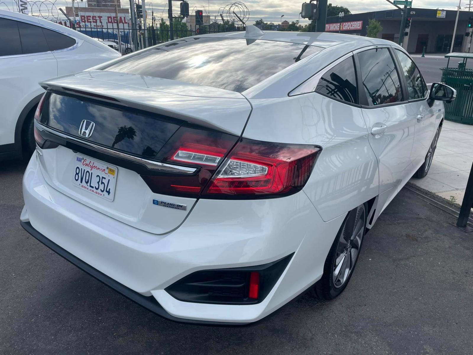 2021 Honda Clarity Plug-In Hybrid (JHMZC5F10MC) with an 1.5L L4 DOHC 16V HYBRID engine, CVT transmission, located at 744 E Miner Ave, Stockton, CA, 95202, (209) 944-5770, 37.956863, -121.282082 - PLUS TAXES AND FEES - Photo #11